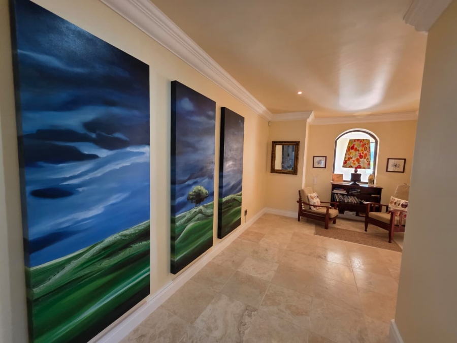 6 Bedroom Property for Sale in Myoli Beach Western Cape